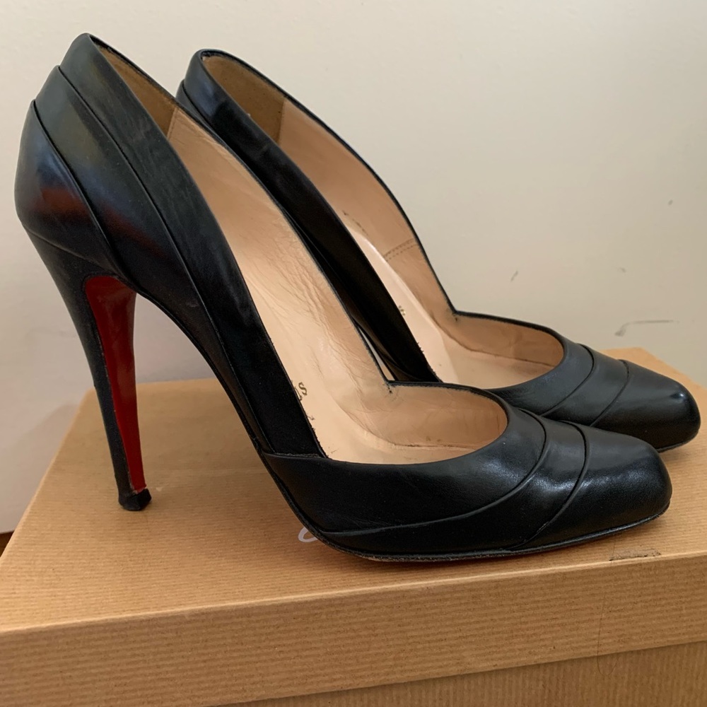 Christian Louboutin Insectika 100 Seta Calf Pump with Box and Dustbag